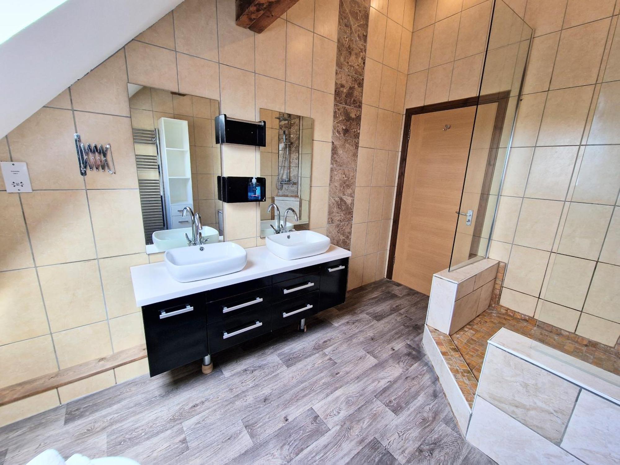 Chalet Lbtie With Two Private Hot Tubs - Fife - Loch Leven - Lomond Hills *