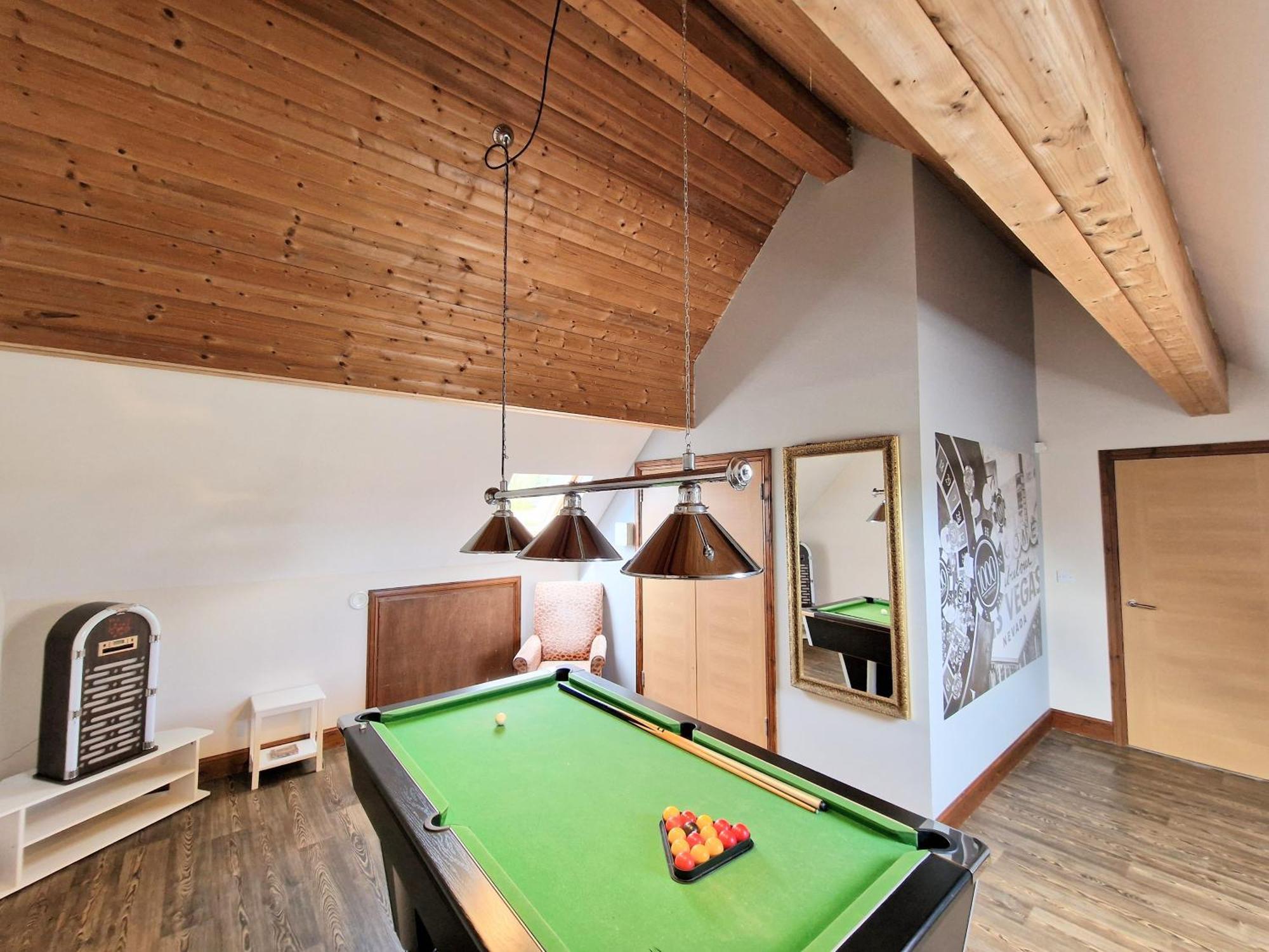 Chalet Lbtie With Two Private Hot Tubs - Fife - Loch Leven - Lomond Hills *